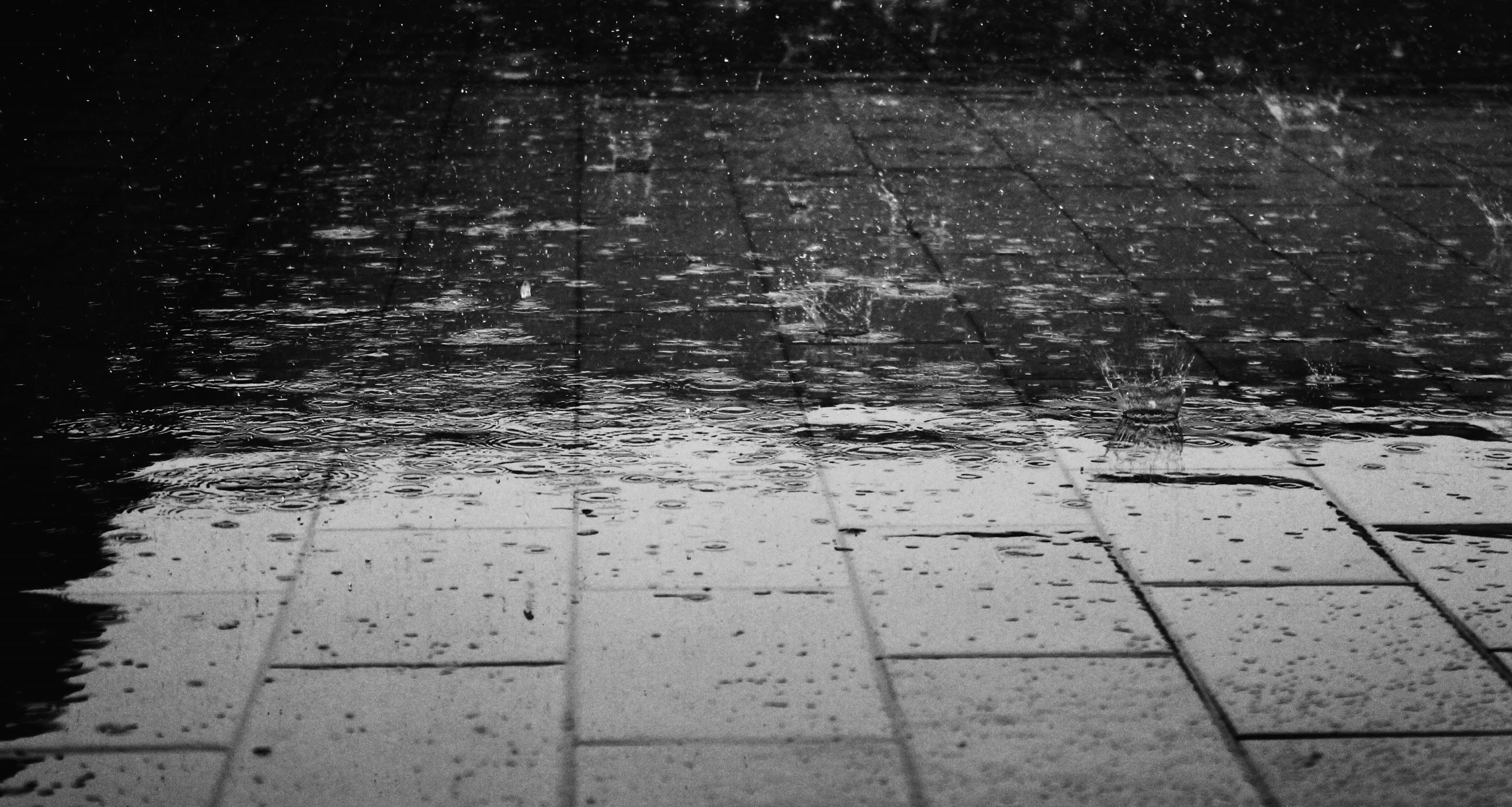 rain on pavers
