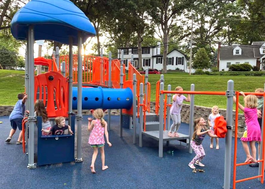 Ferndale Park Playground